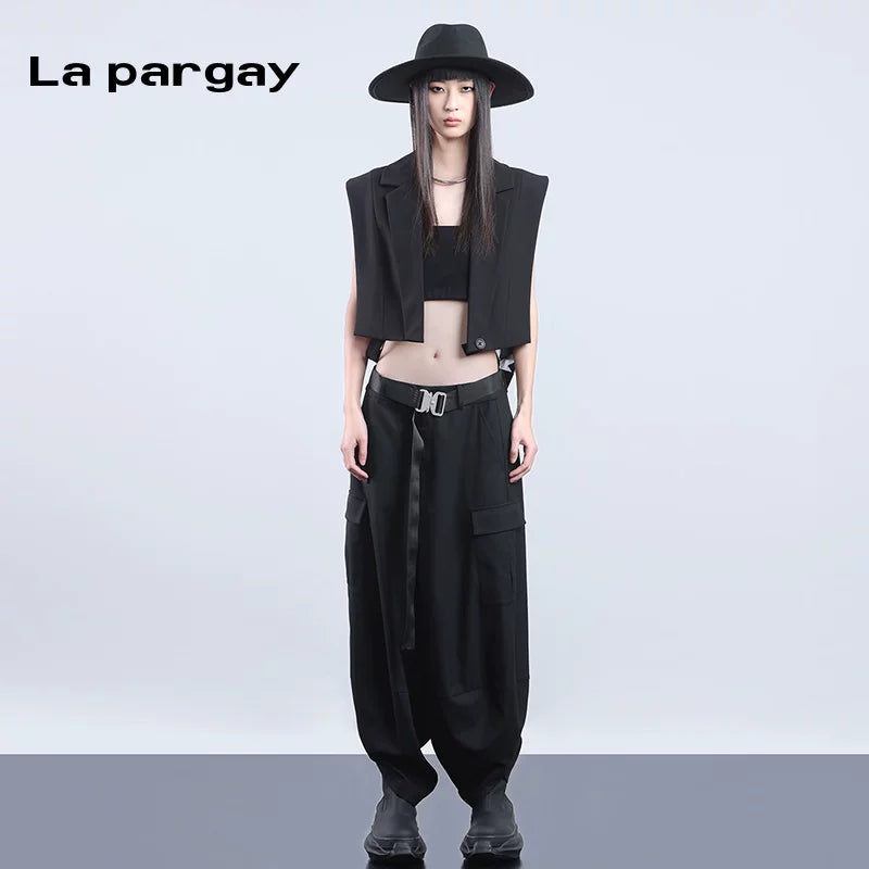Lapargay Short Suit Vest 2026 Spring New Women's Personality Fashion Casual Design Sleeveless Top