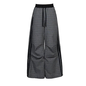 Lapargay Vintage Black and White Plaid Side Contrast Loose Wide-Leg Casual Pants L78202901S - Lapargay