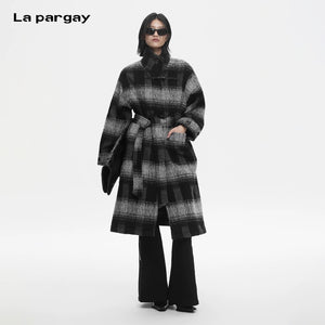 Lapargay Vintage Plaid Wool Coat with Horn Button Stand Collar Design, Two-Way Wear with Belt L78101604C - Lapargay