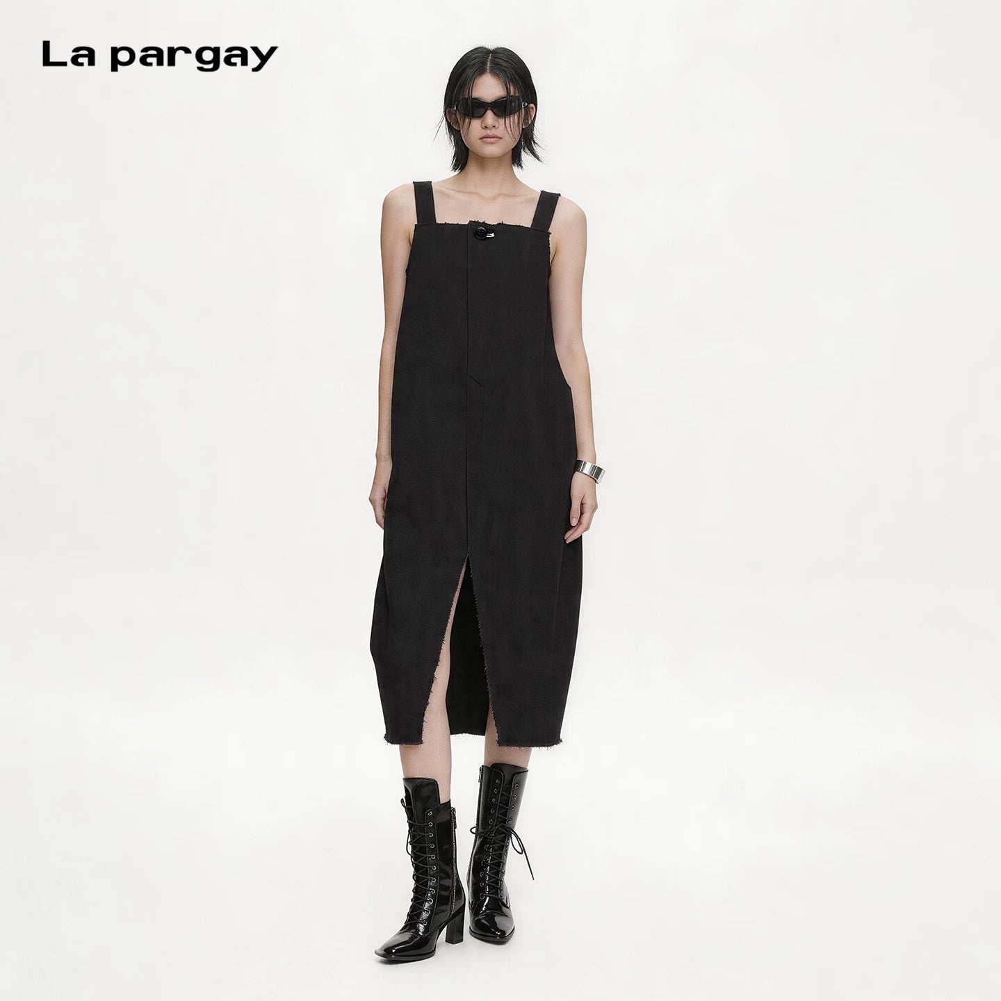 Lapargay Dark Series Suspender Dress Wide Shoulder Strap Version Casual Lazy Slit Dress L69209020C