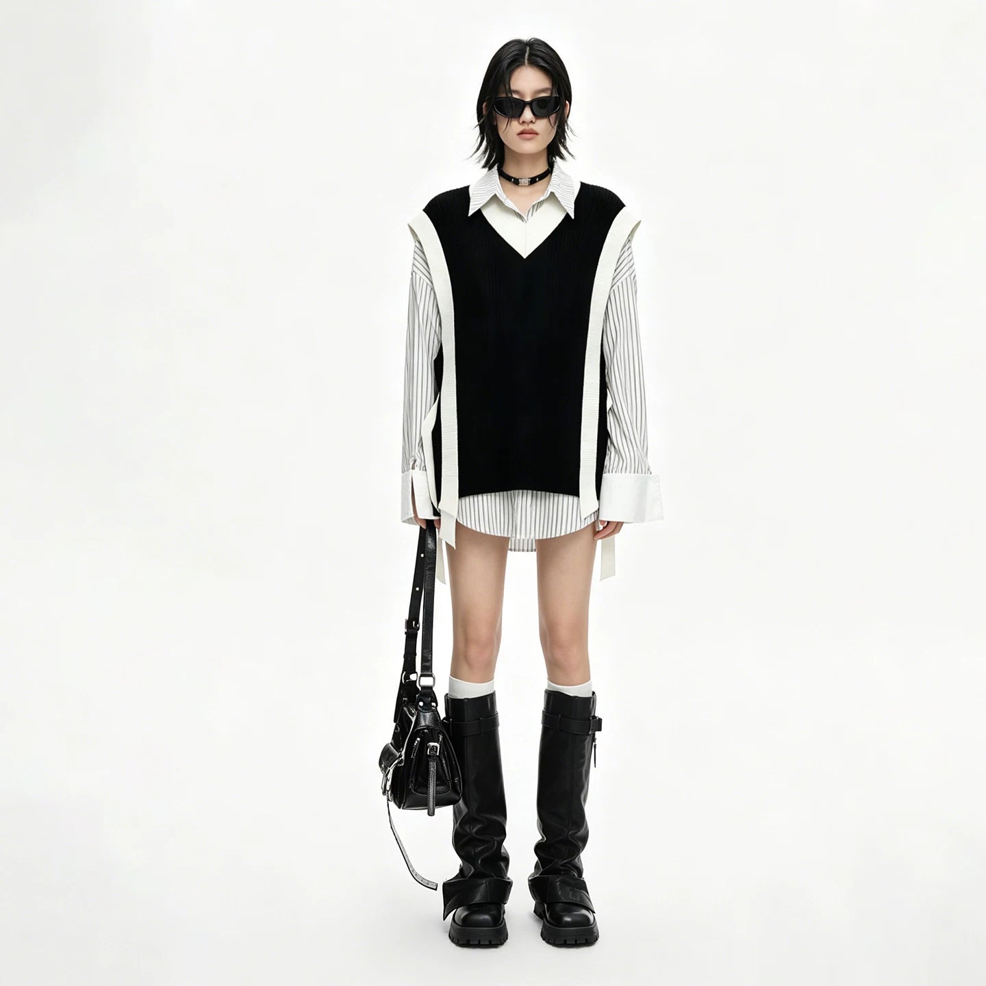 Lapargay Contrast Color V-Neck Knit Vest Side Ribbon Creates Layered Look L66308188C