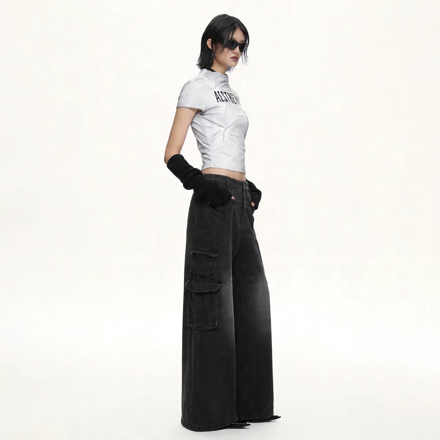 Lapargay hot girl style half-high collar top textured pleated design tight fit shows off figure L75200207V