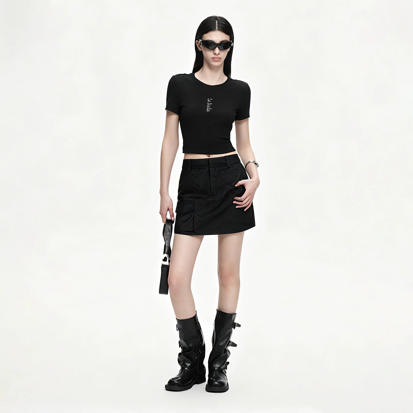 Lapargay Crinkled Textured Cargo Mini Skirt High-Waist A-Line Slimming Little Black Skirt L72109203C