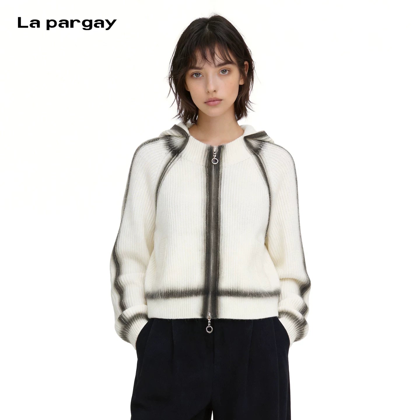 Lapargay black-white gradient knit cardigan, hooded double zipper, short style crisp and proportion-enhancing L75408305V