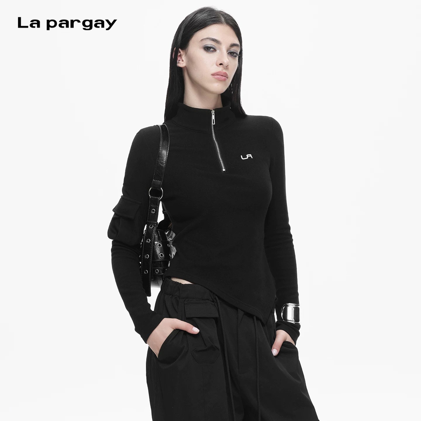 Lapargay half-zip high-neck top high-street aura asymmetrical hem design L78100310C