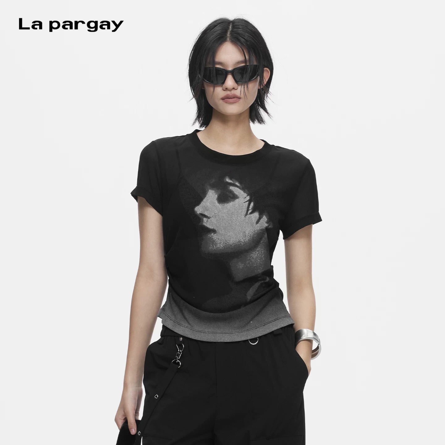 Lapargay vintage art portrait print slim fit waist cinching crew neck short sleeve T-shirt L78200201V