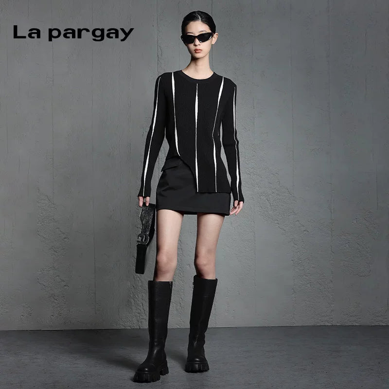 Lapargay High Waist Short Skirt 2026 Spring New Women's Black Personality Fashion Casual Niche Skirt