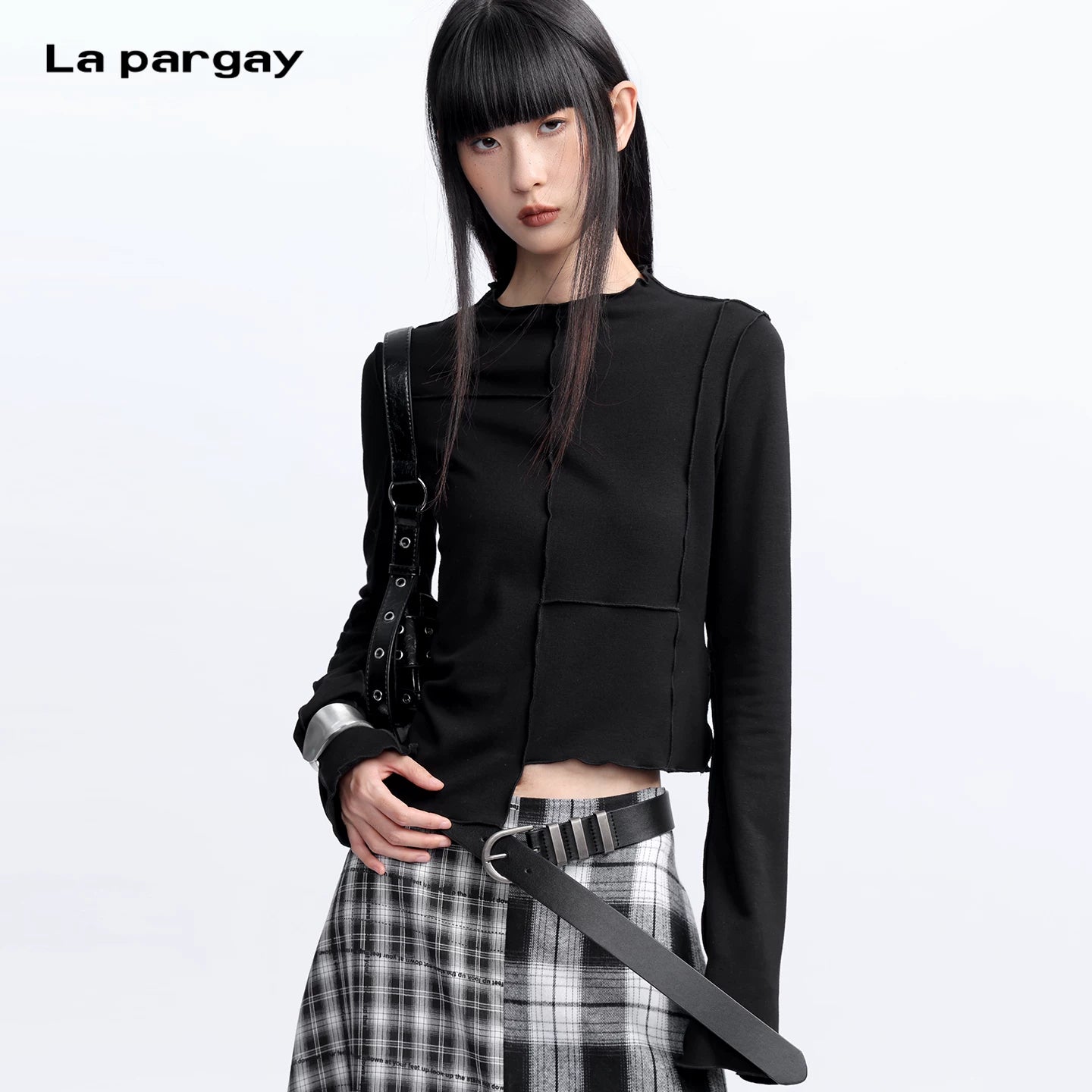Lapargay Simple knitted top Slim fit Irregular hem design L75300310C