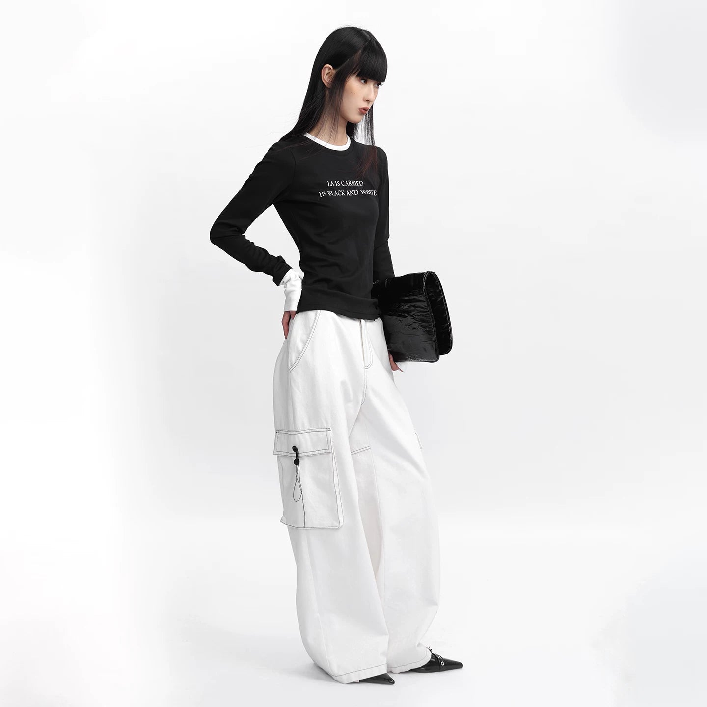Lapargay 【Return to Reason】Color Block Fake Two-Piece Long Sleeve T-Shirt Classic Black and White L75300306V