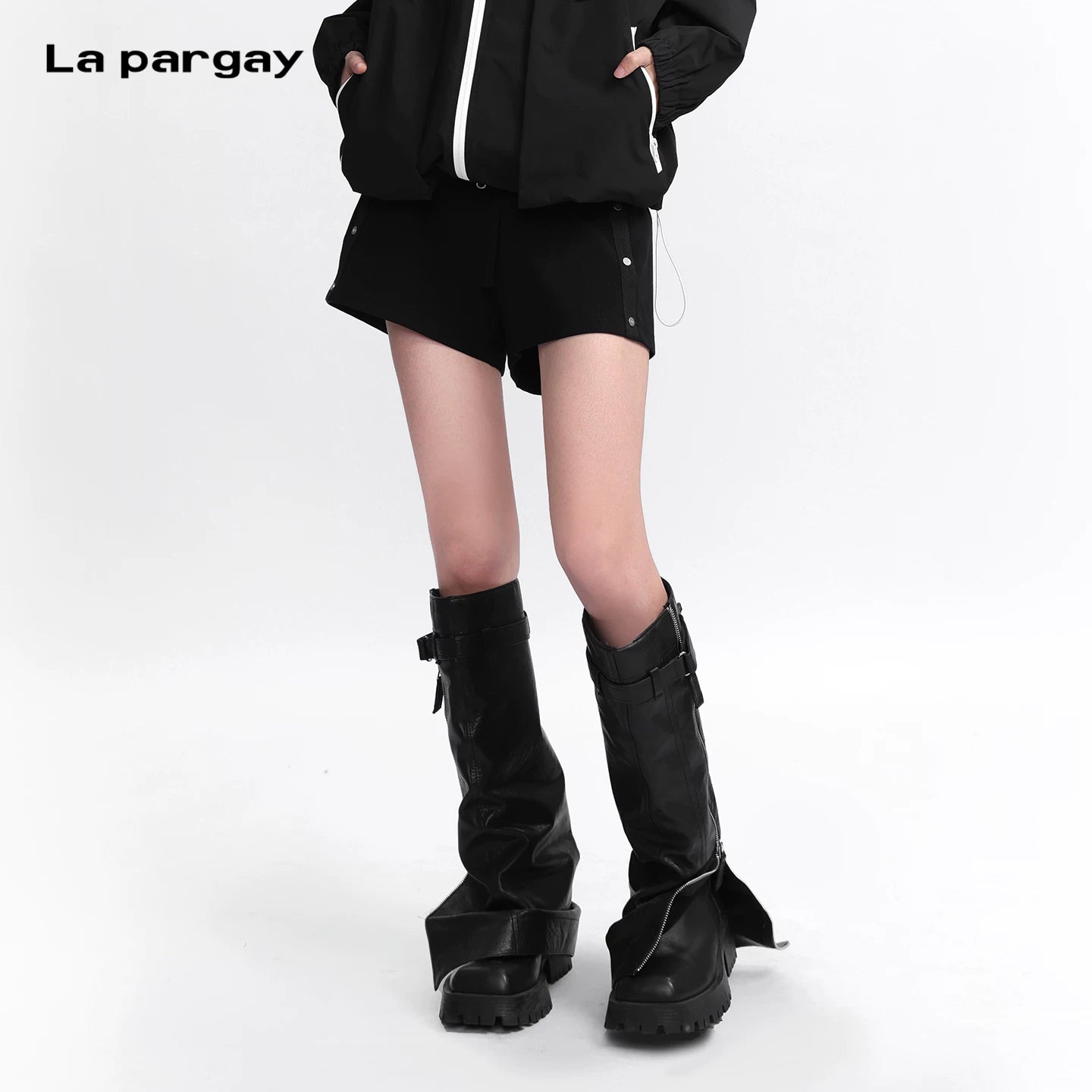 Lapargay 【Traces Collection】 Webbing Rivet Shorts Street Utility L75302201B