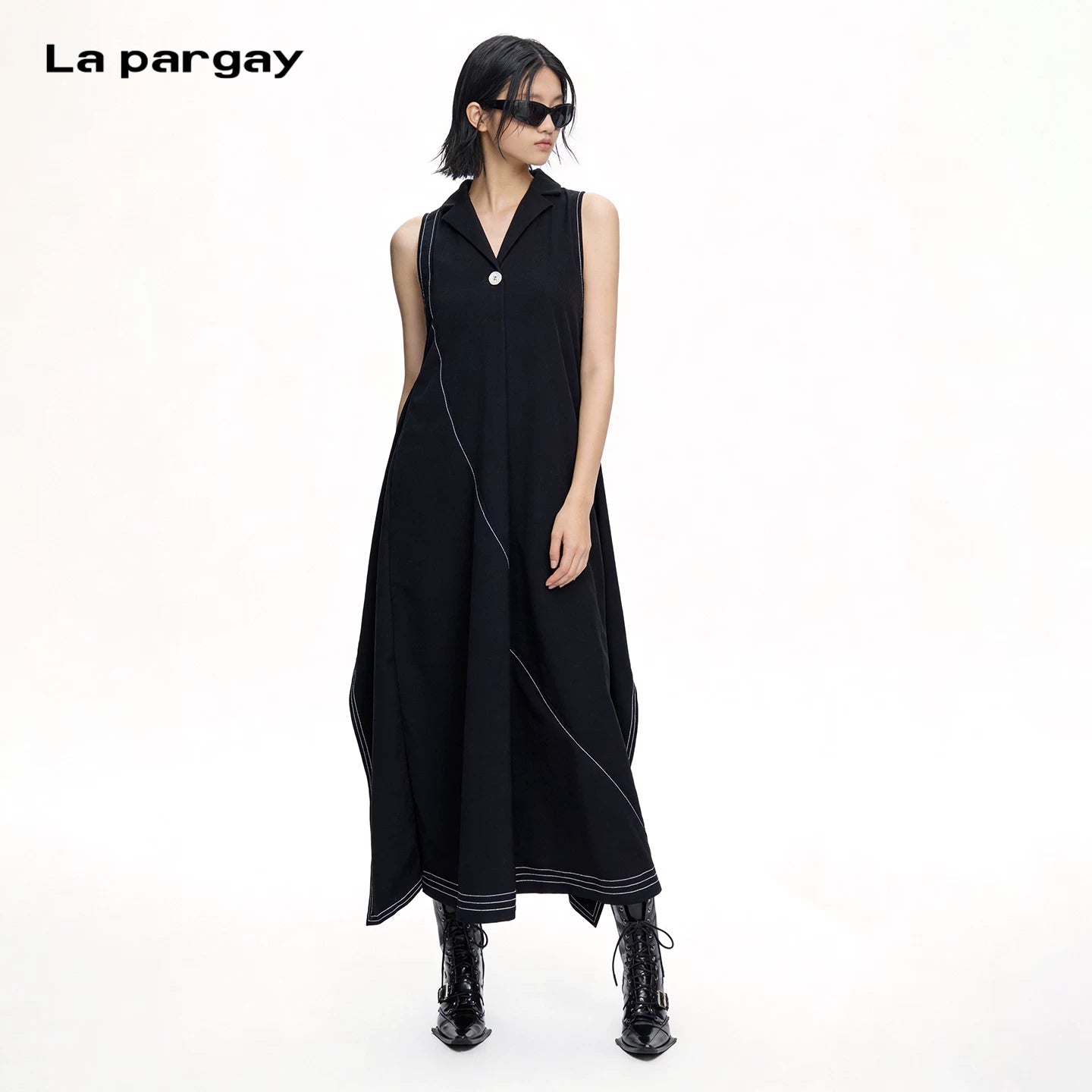 Lapargay Niche Silhouette Little Black Dress, Notched Collar Single Button, Relaxed Long Dress L72209026C