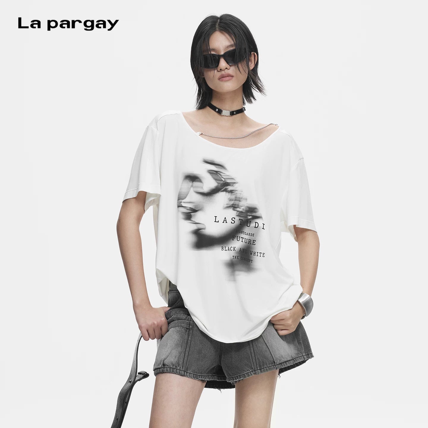 Lapargay lazy relaxed top off-shoulder chain embellishment vintage portrait print L78200212V