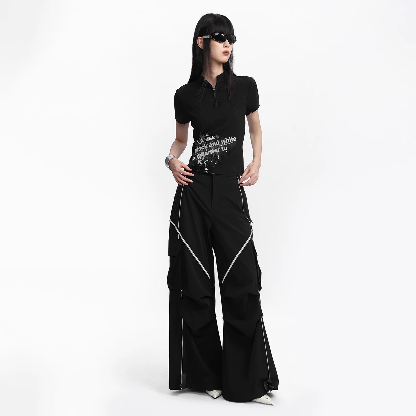 Lapargay Letter-Print Short-Sleeve T-Shirt Cropped Fitted Top Half-Zipper Design L75300204V
