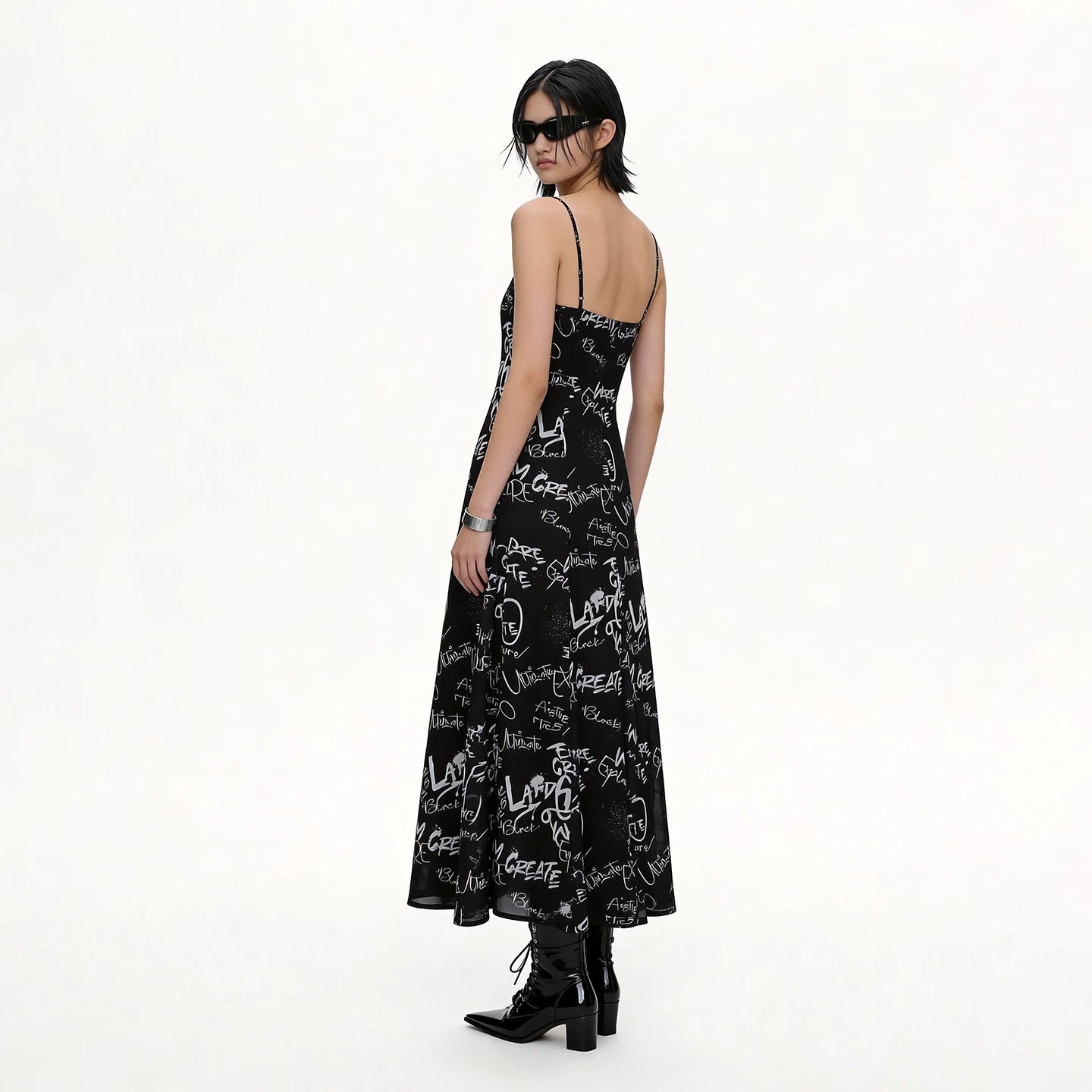Lapargay graffiti print cinched-waist slip dress, slim fit suitable for multiple occasions L75209004V