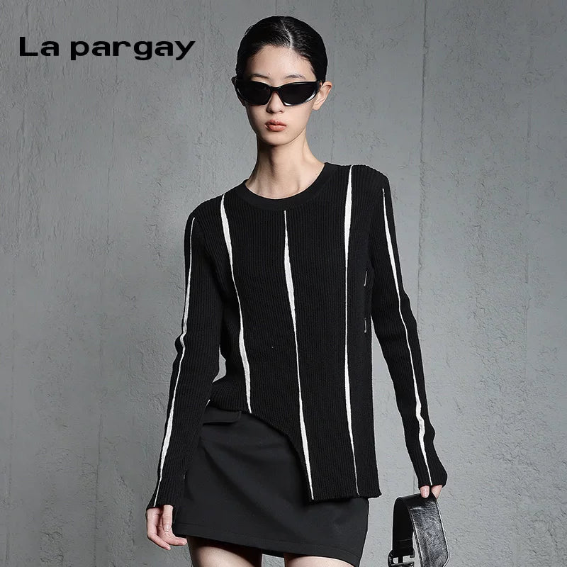 Lapargay Pullover Round Neck Long Sleeve Knitwear 2026 New Women's Irregular Slim Fit Base Layer Top