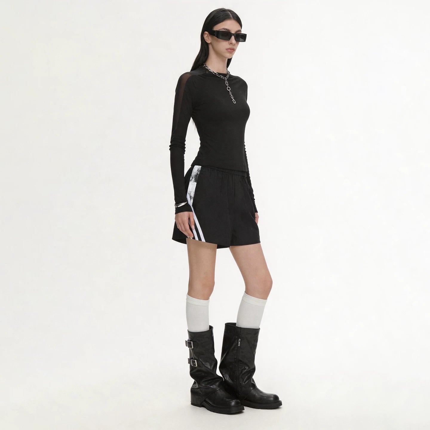 Lapargay black and white contrasting casual shorts, elastic waist, sporty style, A-line L69202257C