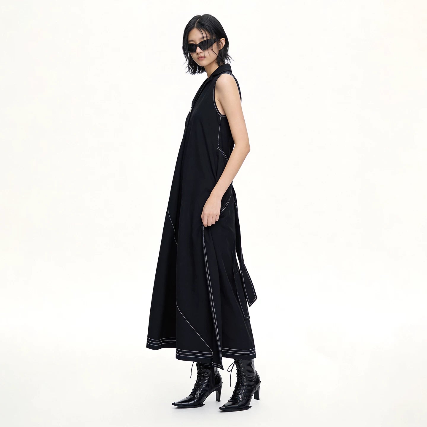 Lapargay Niche Silhouette Little Black Dress, Notched Collar Single Button, Relaxed Long Dress L72209026C