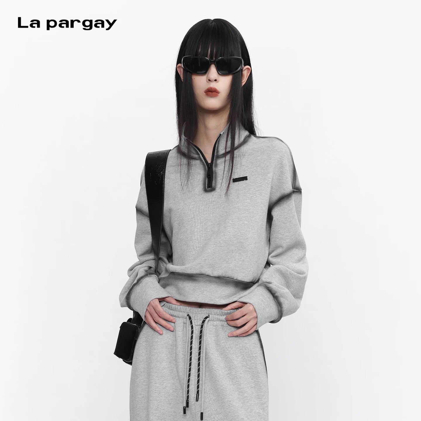 Lapargay 【Strange Paradise】Stand Collar Pullover Short Sweatshirt Line Construction L75301991V