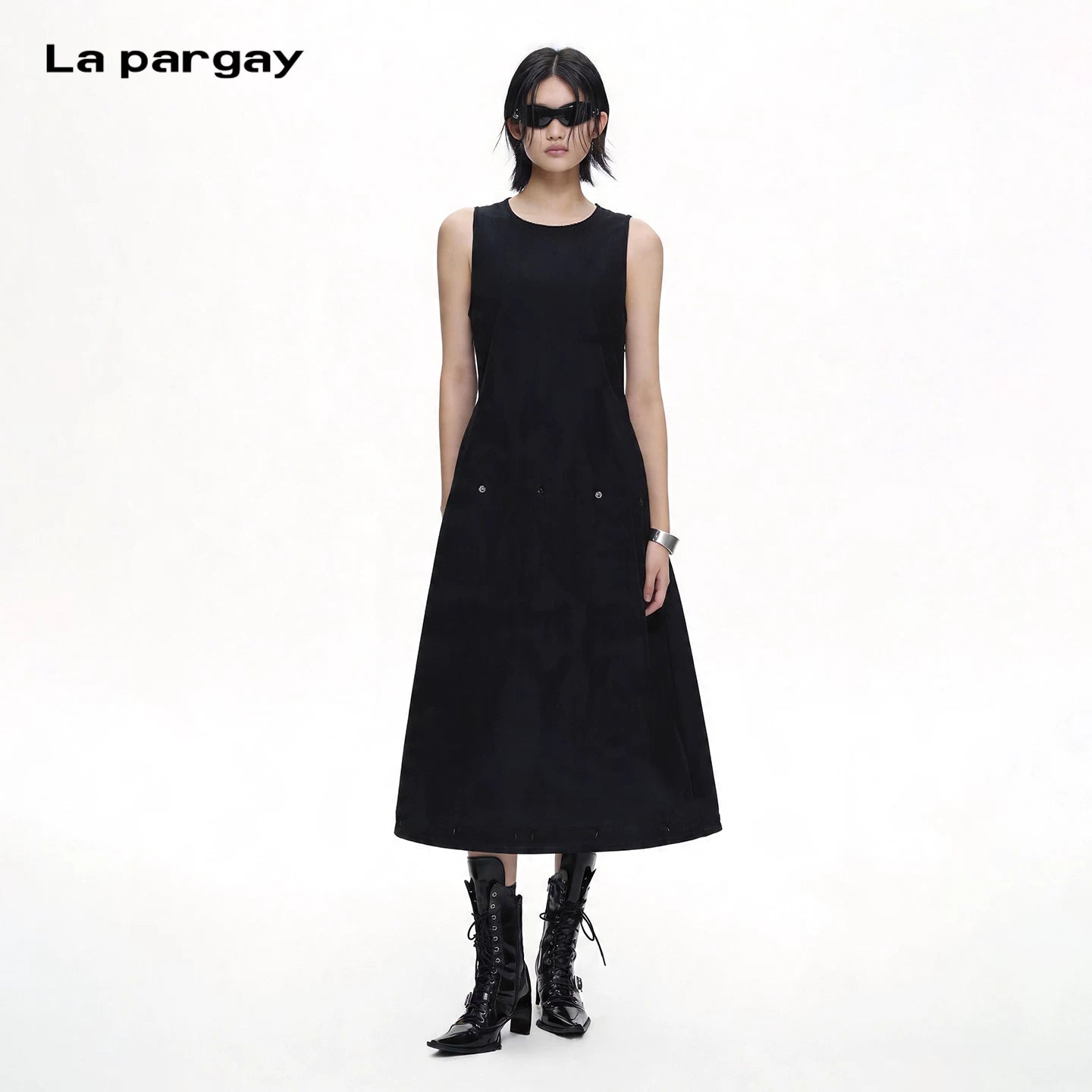 Lapargay Simple and Elegant Midi Dress Sleeveless Silhouette Multi-wear Dress L78209019C