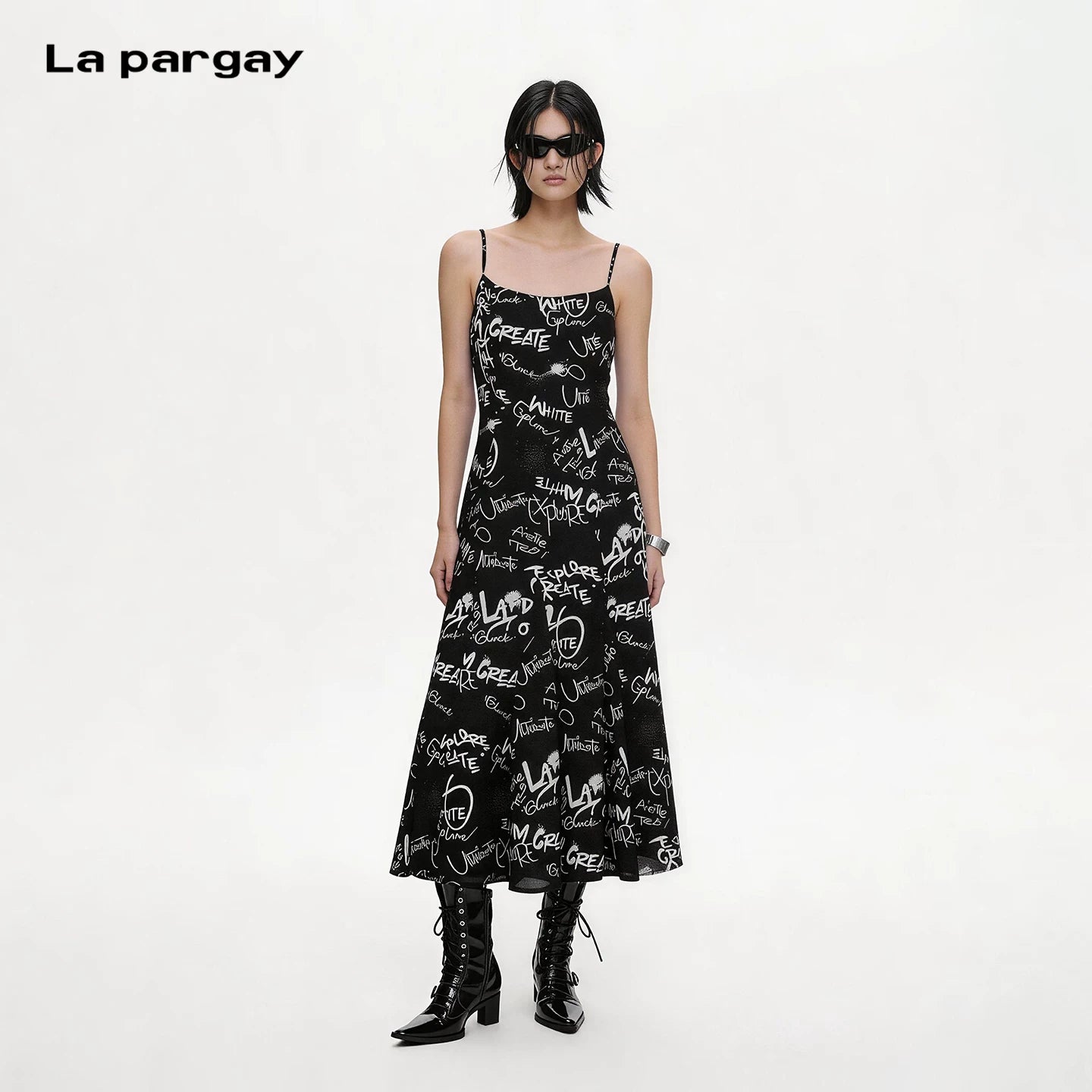 Lapargay graffiti print cinched-waist slip dress, slim fit suitable for multiple occasions L75209004V