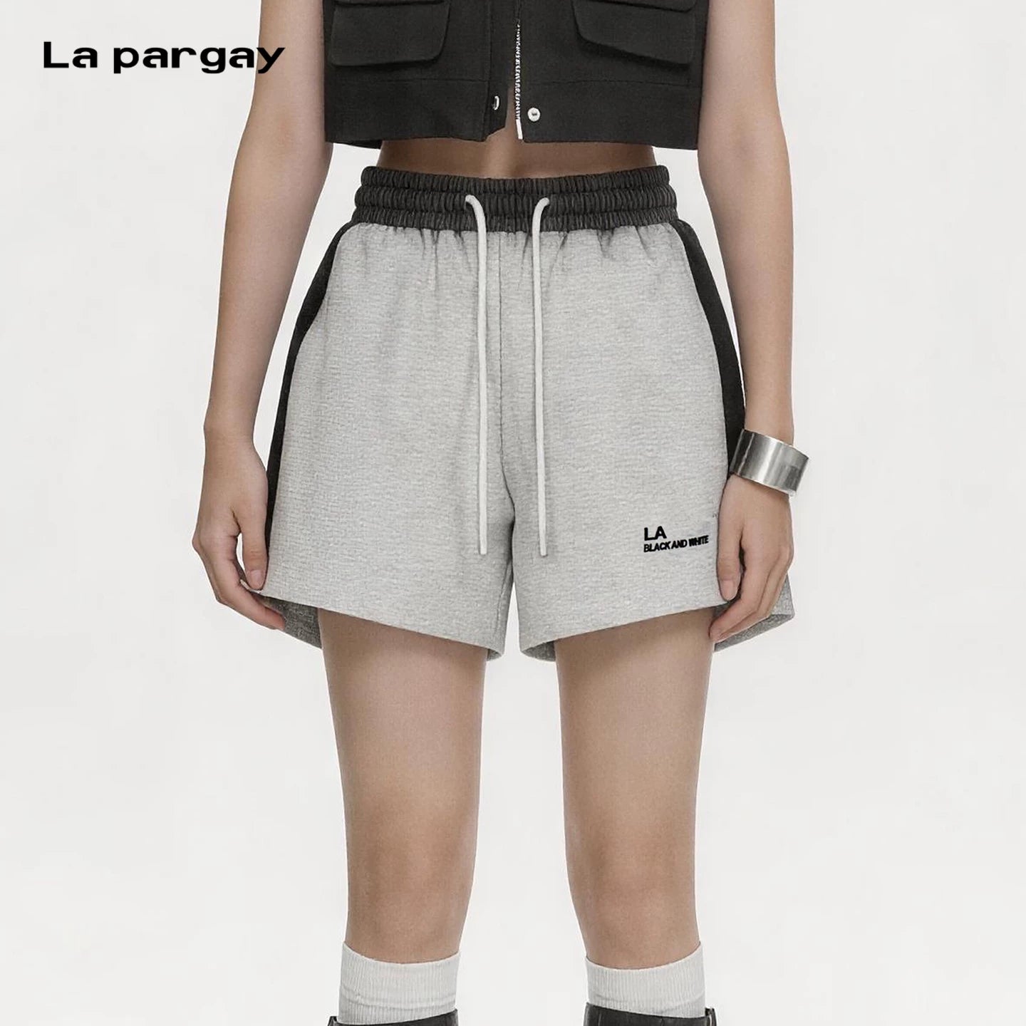 Lapargay Gradient Elastic Waist Shorts, Loose A-Line Silhouette, Minimalist Letter Accent L75202207V