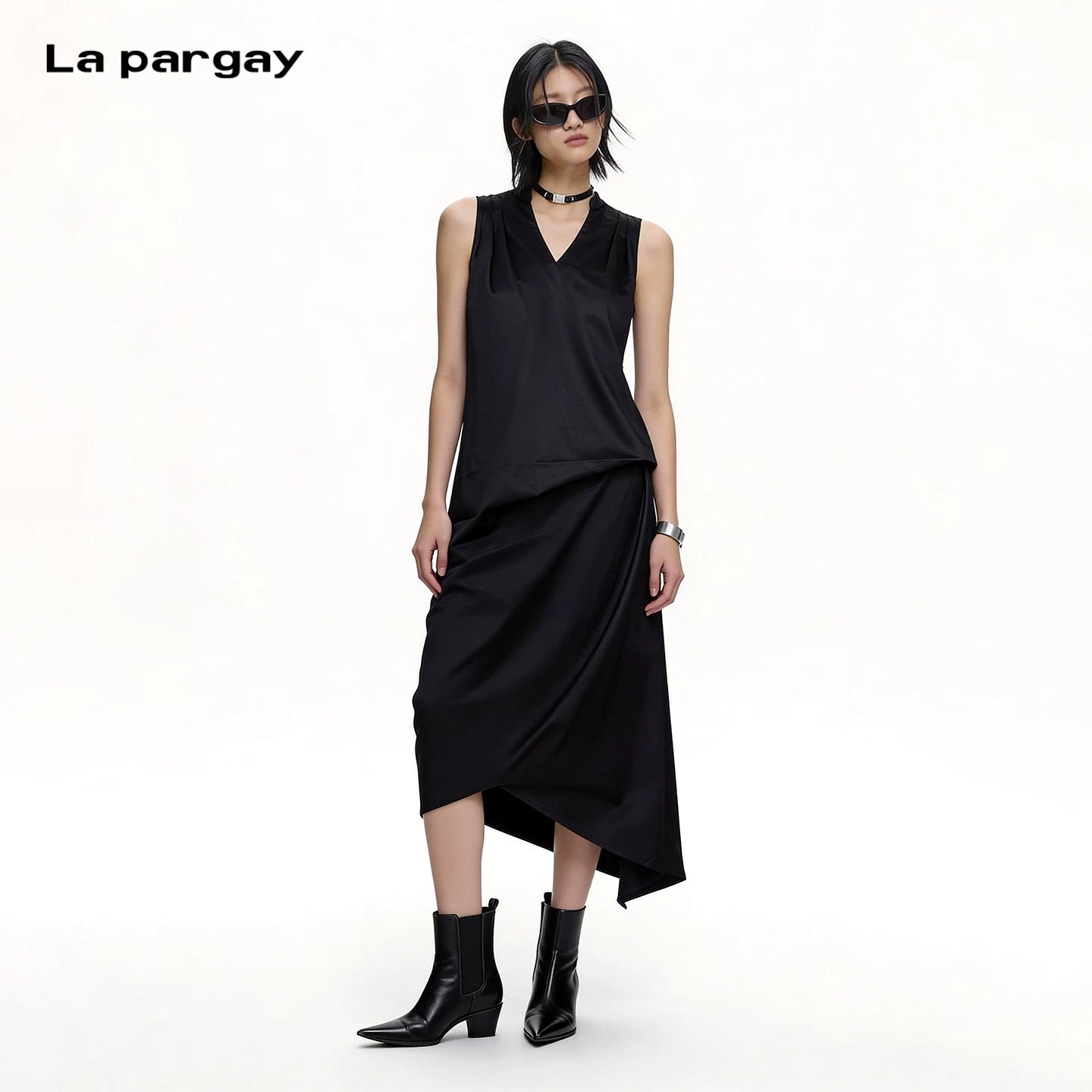 Lapargay V-Neck Sleeveless Little Black Dress, Irregular Long Dress, High-End Pleated Dress L69209008C