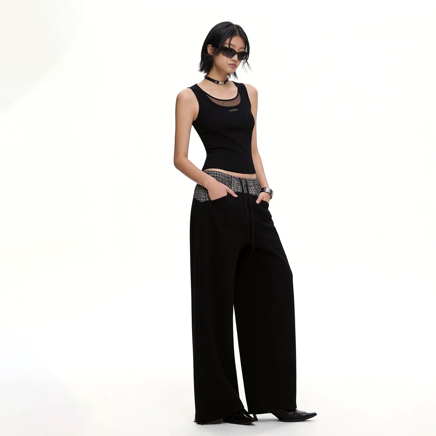 Lapargay Faux Layered Design with Metal Logo Accent, Cropped Slim Fit Vest L75200104C
