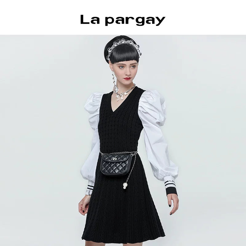 Lapargay Black and White Color-blocking Wool Knitted Dress 2026 New Long-sleeve Waist-slimming Slimming A-line Skirt