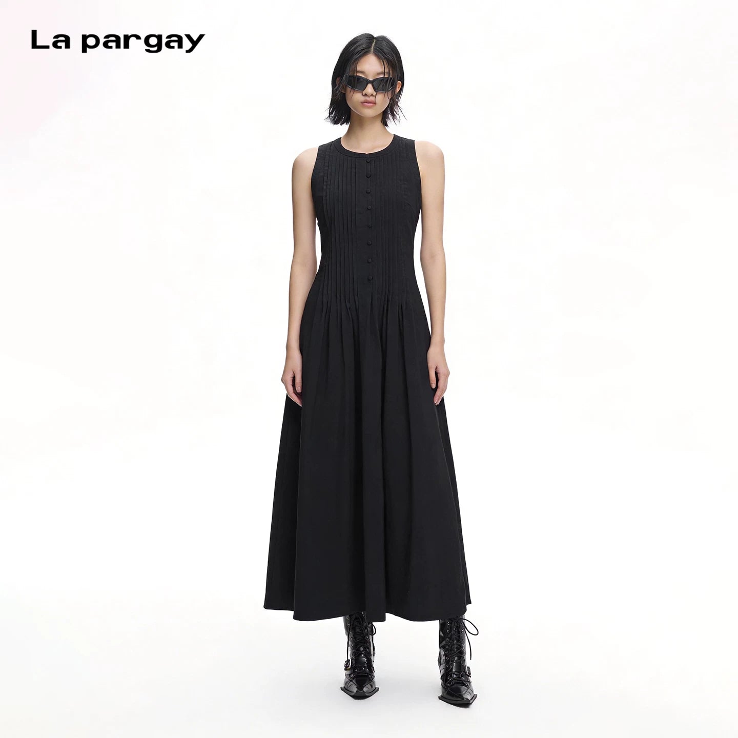 Lapargay Commuter-style Vest Dress with High-waist Pleated Design Suitable for Multiple Scenarios L75209016C