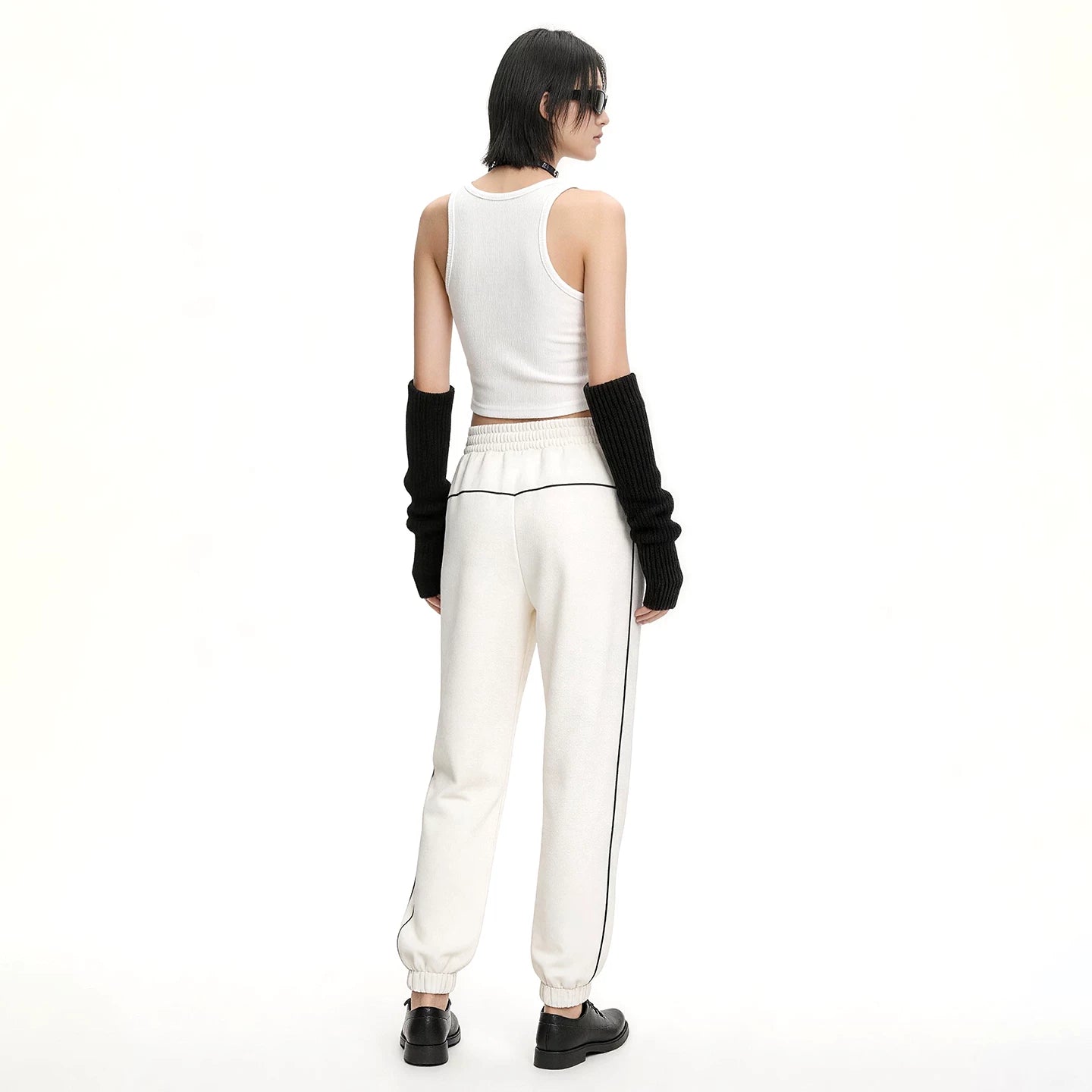 Lapargay High-Waist Elastic Cuff Sweatpants Drawstring Waist Optimized Leg Proportions L72202801C