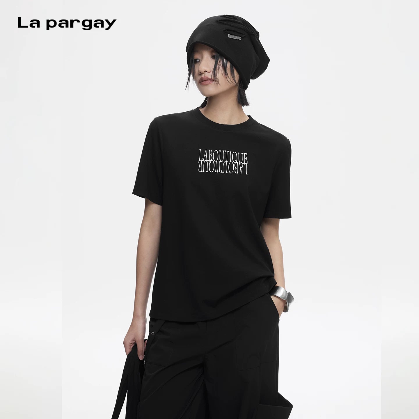Lapargay simple shoulder-length short-sleeve T-shirt with clean cut, slimming and flattering L78200221C