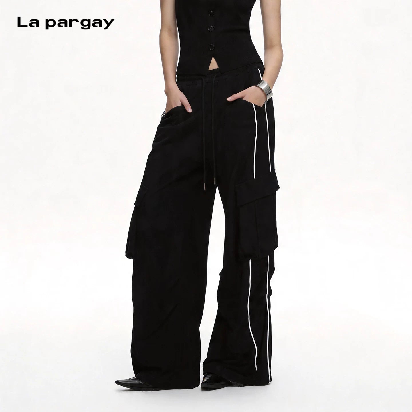 Lapargay Side Stripe Contrast Design Cargo Big Pockets Draped Wide Leg Casual Pants L75202905V