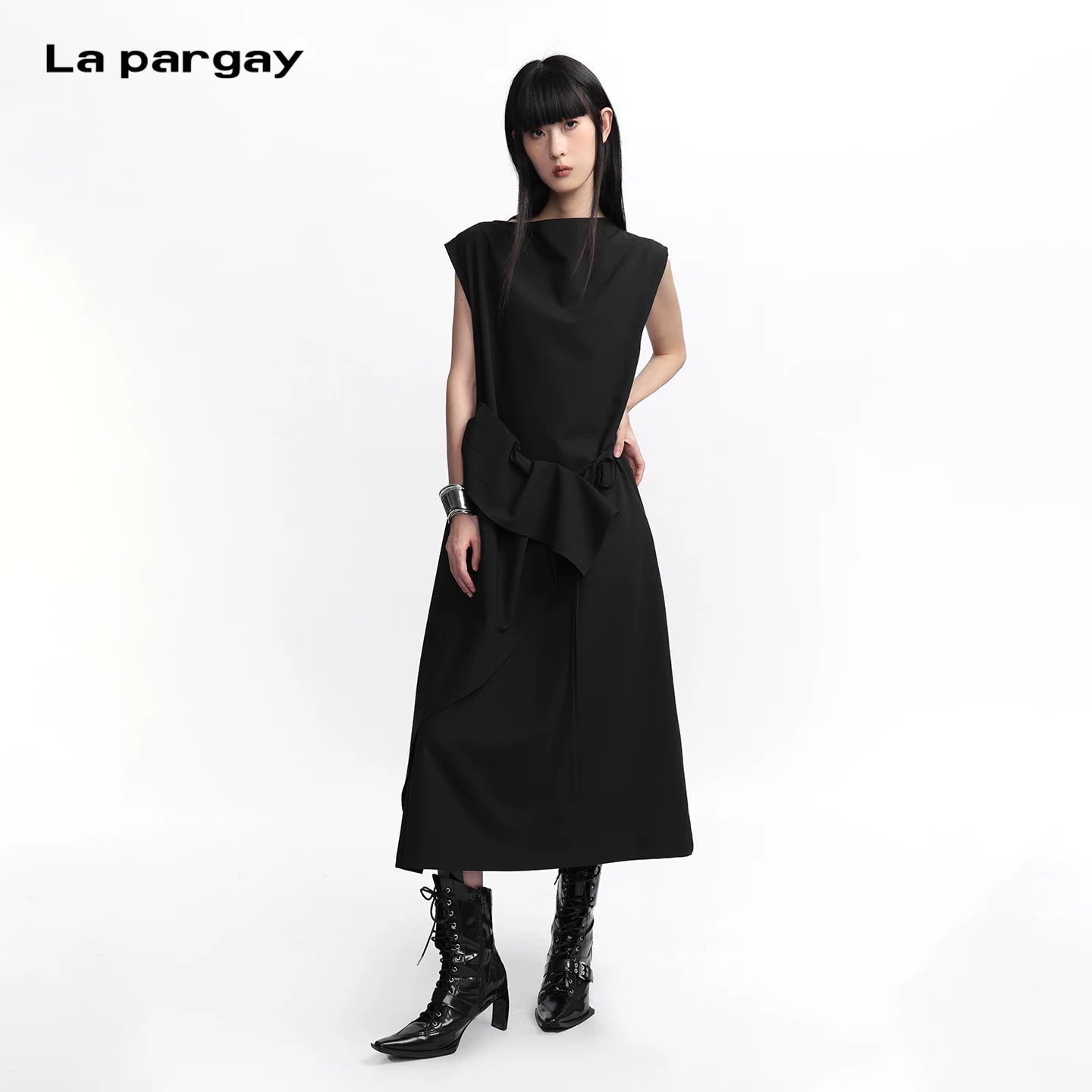 Lapargay 【Masquerade】Deconstructed Sleeveless Dress Avant-garde Asymmetry L75309003C
