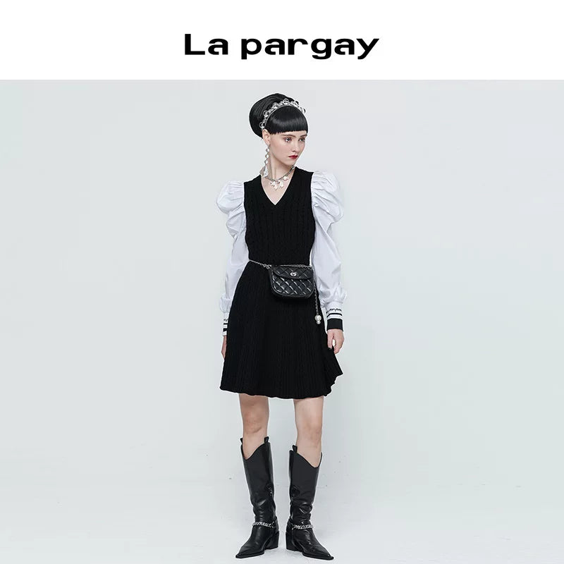 Lapargay Black and White Color-blocking Wool Knitted Dress 2026 New Long-sleeve Waist-slimming Slimming A-line Skirt