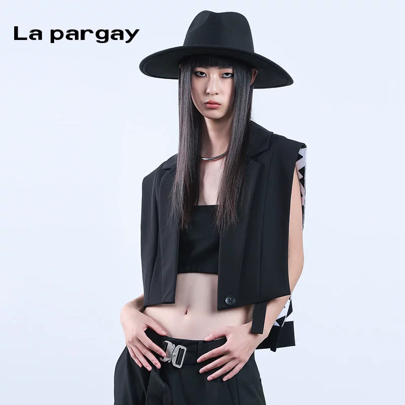 Lapargay Short Suit Vest 2026 Spring New Women's Personality Fashion Casual Design Sleeveless Top