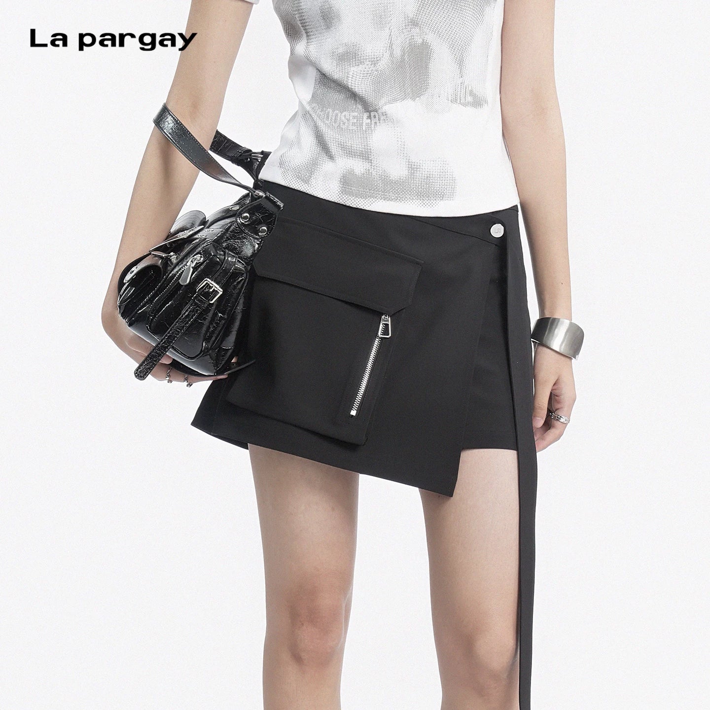 Lapargay Cargo Style Mini Skirt Irregular Cut Zipper Pocket Little Black Skirt L78209204C