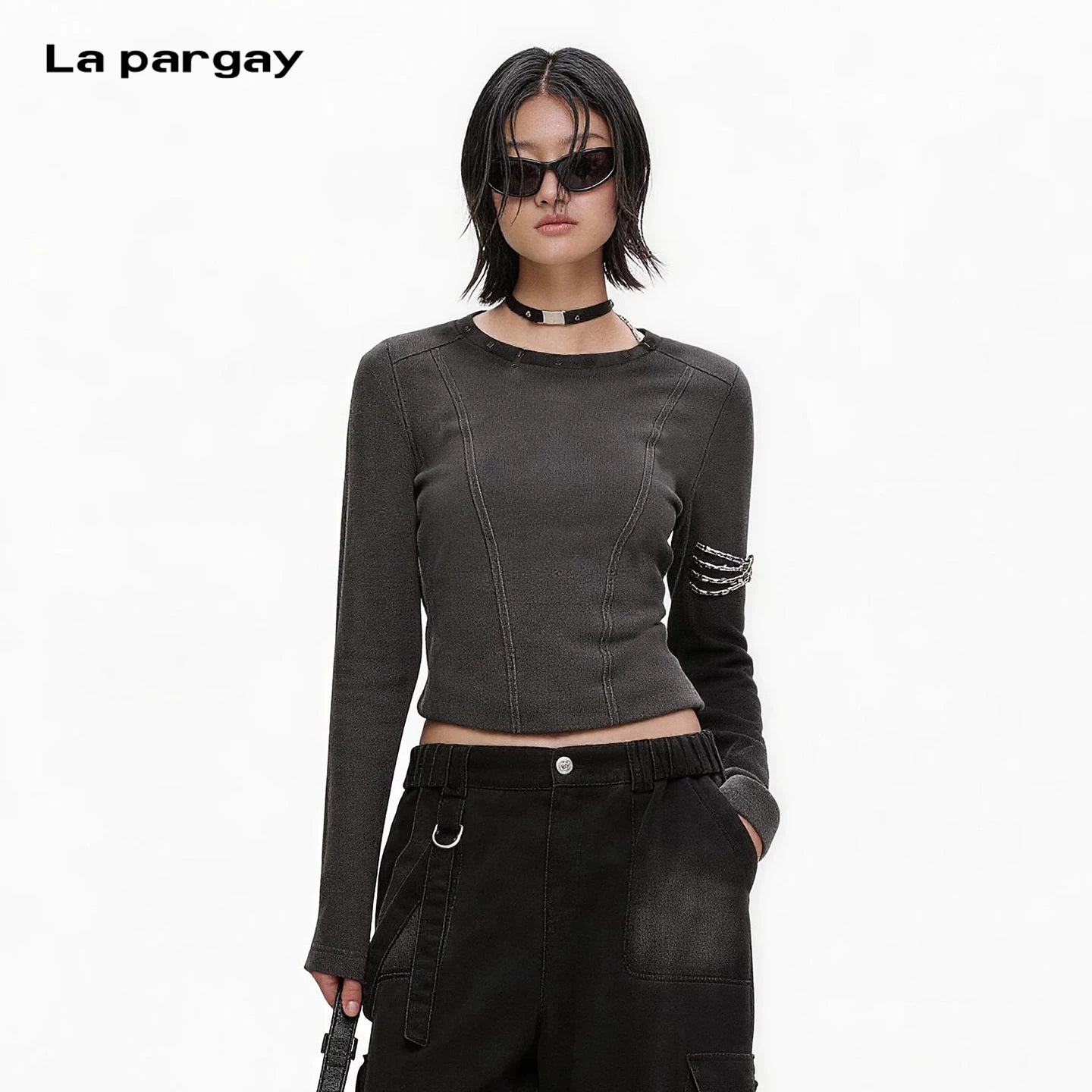 Lapargay Distressed wash process, collar rivet decoration, panel seam base layer top L75100301V