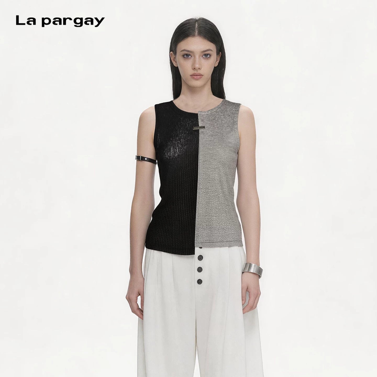 Lapargay black-gray color-block spliced asymmetrical cut metal logo sleeveless top L75200108C