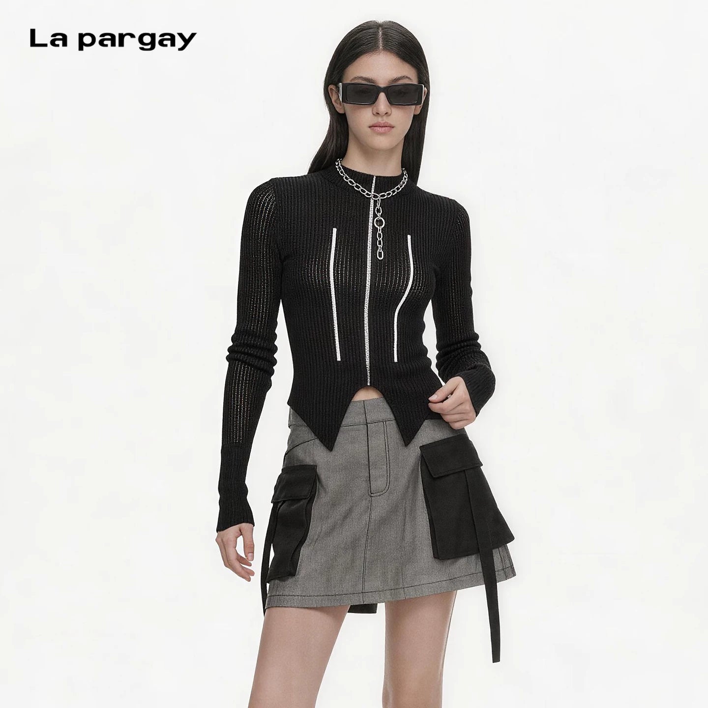 Lapargay Slightly sheer slim-fit knitted base top Hot girl style waist-cinching Irregular hem L69108210V