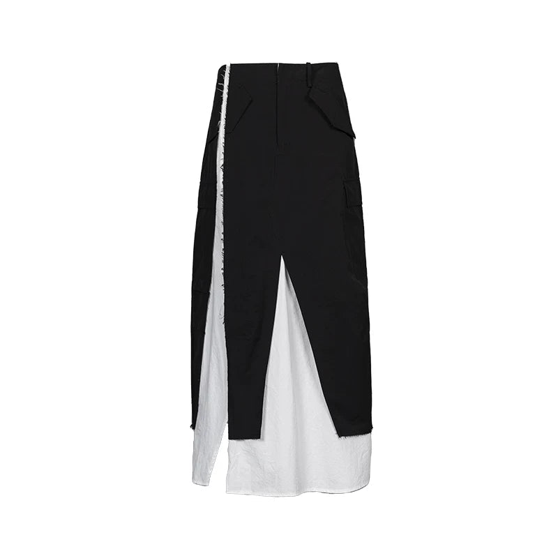 Lapargay black and white spliced utility half-skirt, built-in white slip skirt, irregular frayed design L78109108V - Lapargay