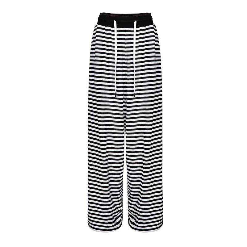 Lapargay Black and White Stripe Contrast, Hooded Zipper Design, Ribbed Waist Slimming Jacket L78201205C - Lapargay