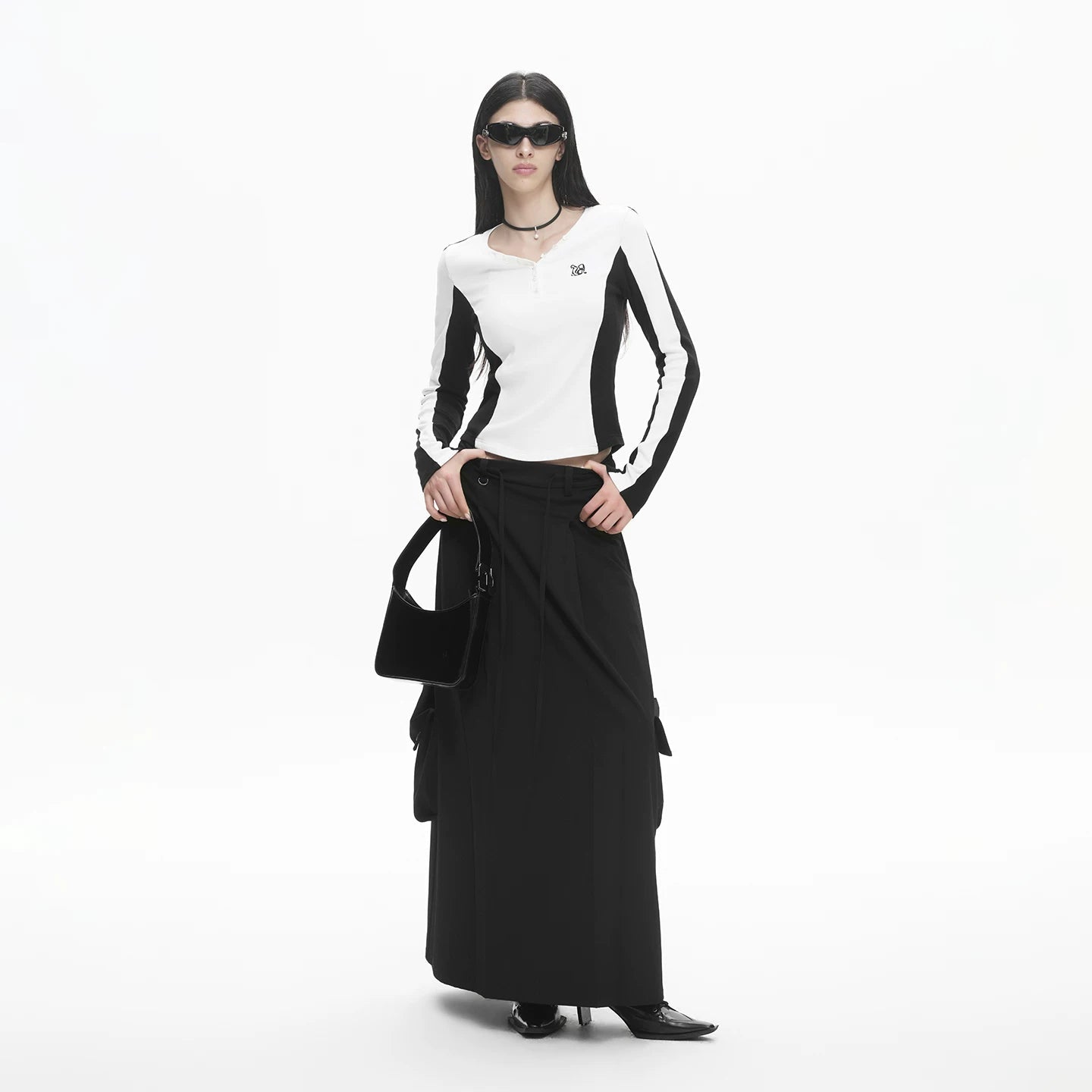 Lapargay black techwear long skirt, pleated wide hem, double large utility pockets on sides L78109111V - Lapargay