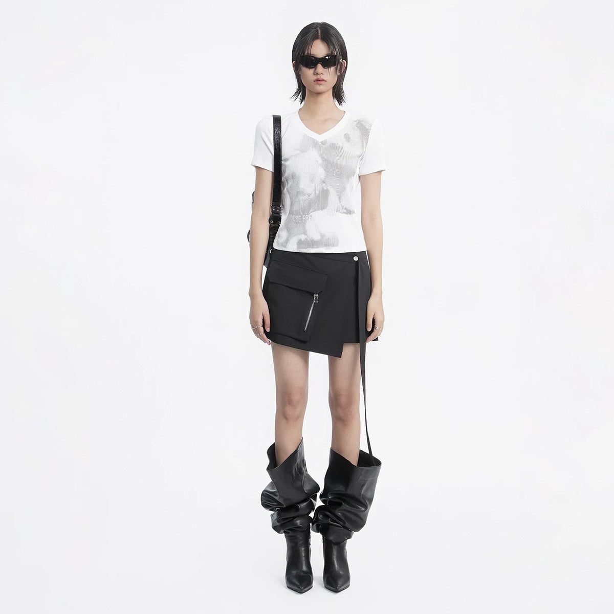 Lapargay Cargo Style Short Skirt, Irregular Tailoring, Zipper Pocket Little Black Skirt L78209204C - Lapargay