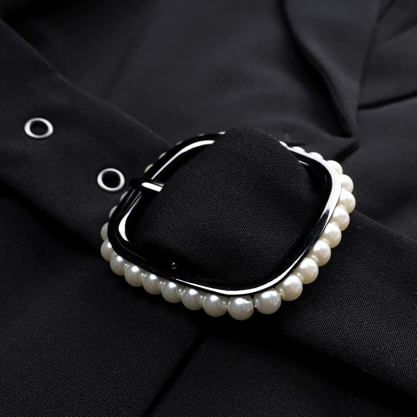 Lapargay Contrast Stitching Shirt-Style Blazer Waist-Cinching Belt Commuting Style Top L63301222B - Lapargay