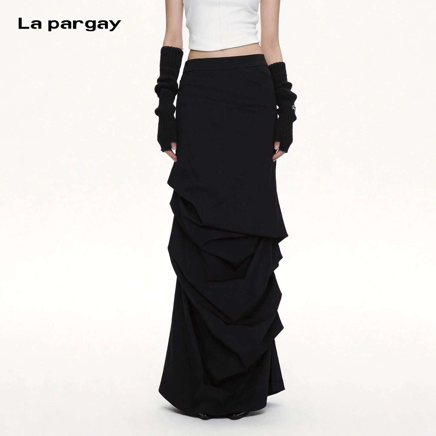 Lapargay dark pleated long skirt, three-dimensional layered tailoring, slim and figure-flattering style L66309185C - Lapargay