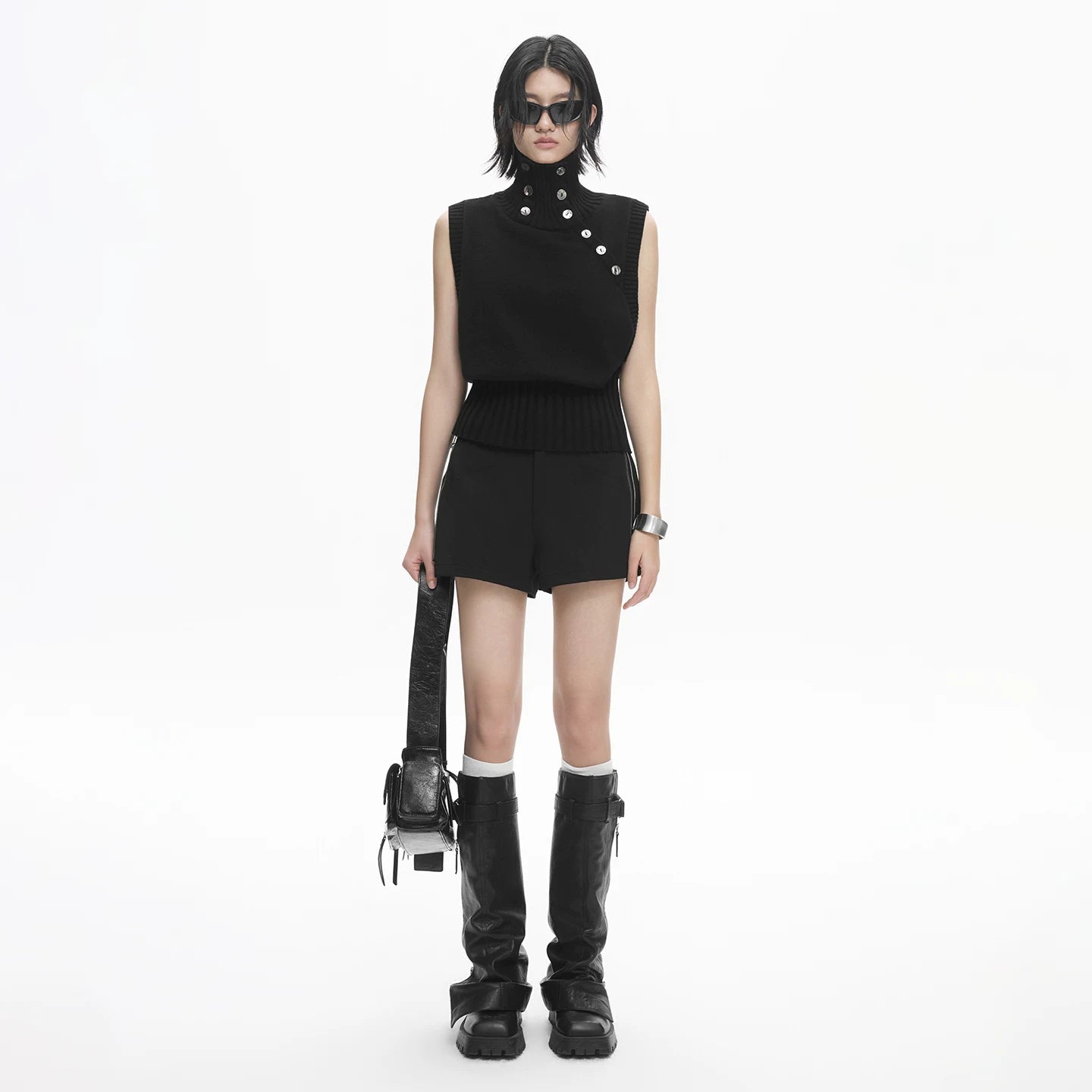 Lapargay Diagonal Button High Neck Knit Vest, Ribbed Waist, Cool Sleeveless Crop Top L78108205V - Lapargay