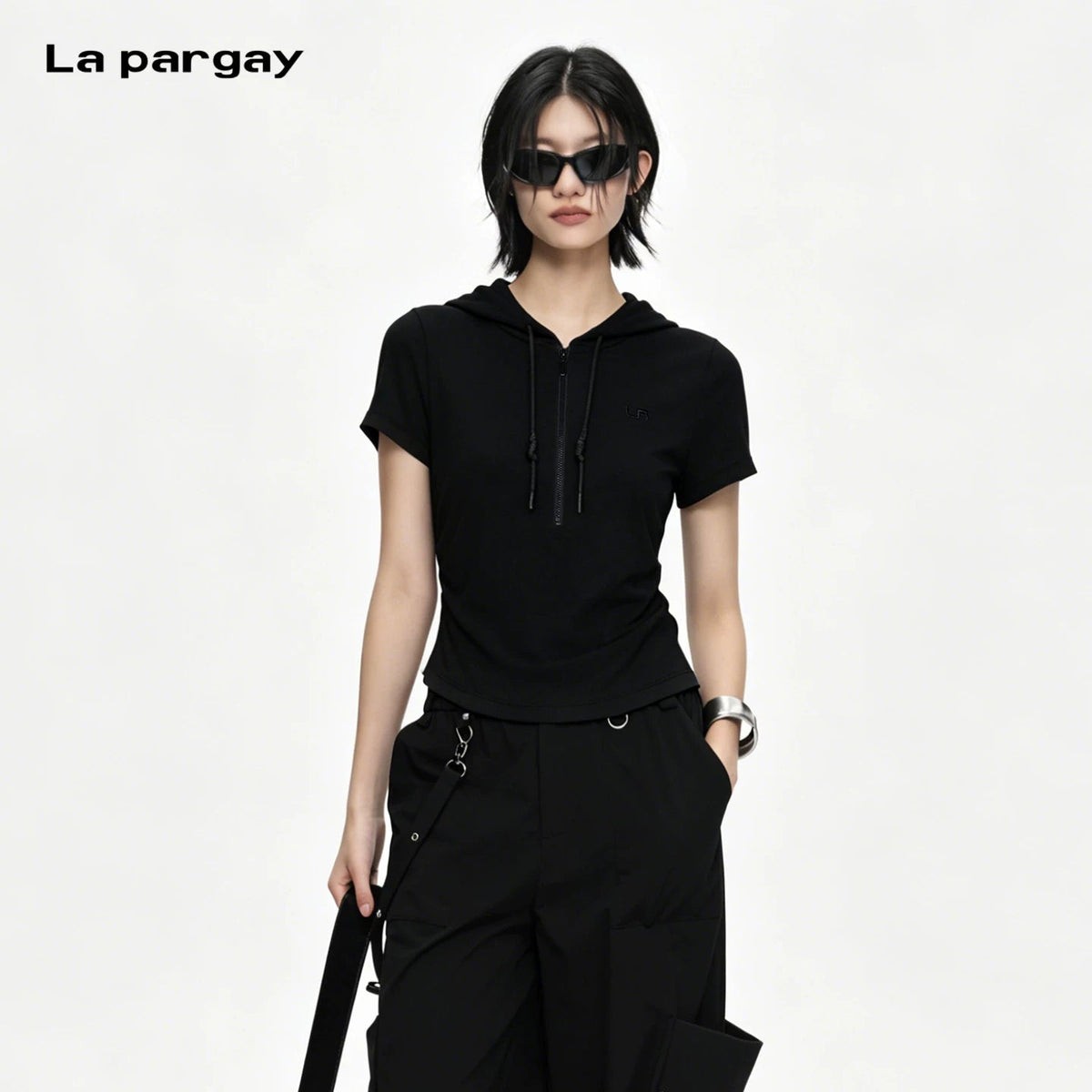 Lapargay fitted hooded short sleeve T-shirt half zip placket neat waist-cinching cut L78201906C - Lapargay