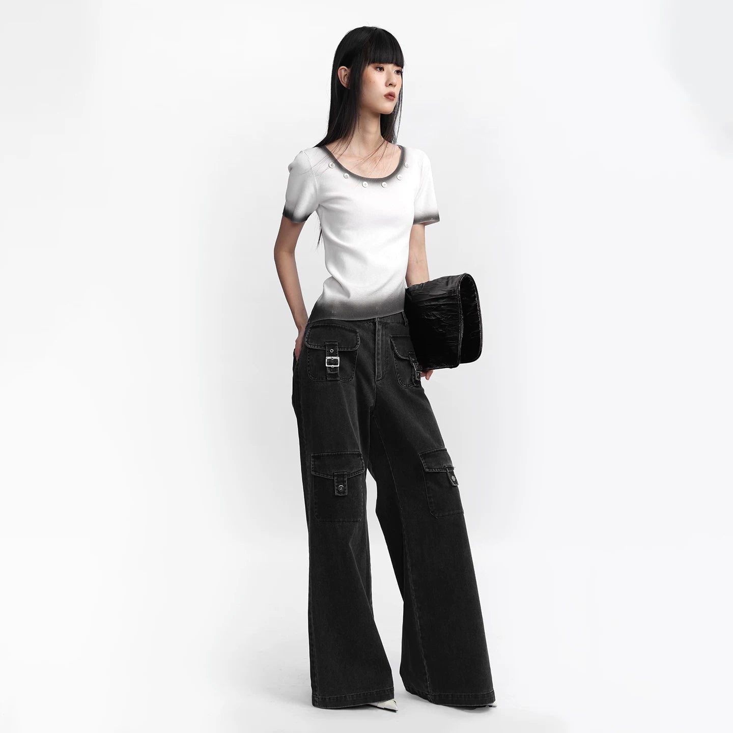 Lapargay Gradient Knit T-Shirt Low Round Neck Metal Button Irregular Asymmetric Hem L78108203C - Lapargay