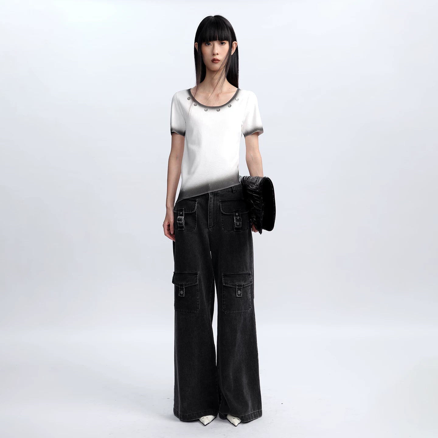Lapargay Gradient Knit T-Shirt Low Round Neck Metal Button Irregular Asymmetric Hem L78108203C - Lapargay