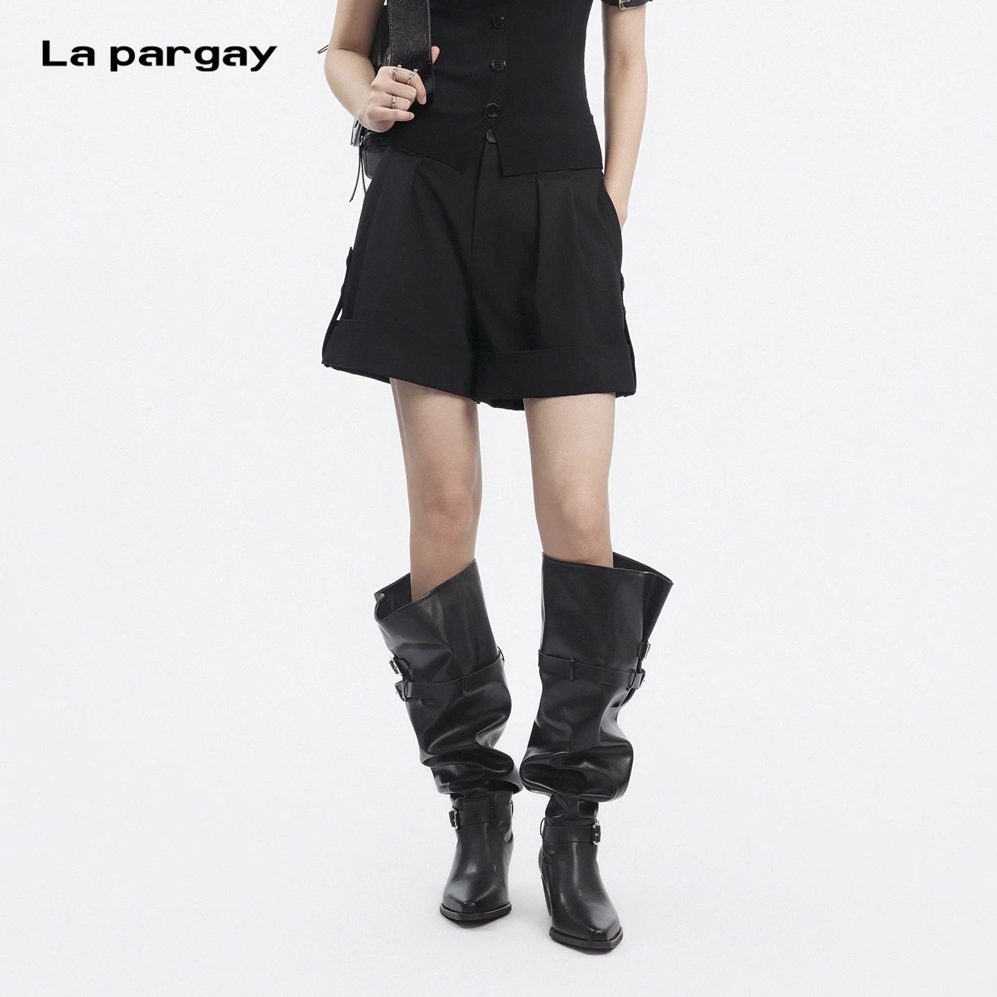 Lapargay High-Waist Casual Shorts, Neat Suit Tailoring, Turn-Up Hem Design L78202302C - Lapargay